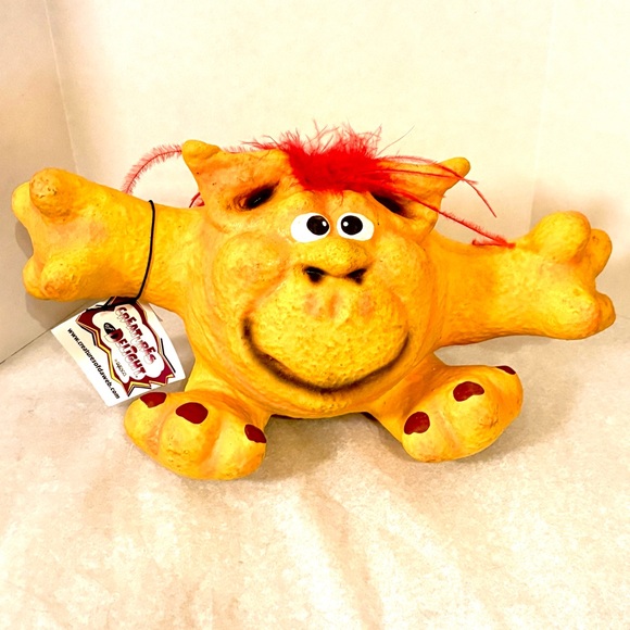 Creatures of Delight Reggie Rubber Plush Vintage 1999 12” Wide 6” Tall